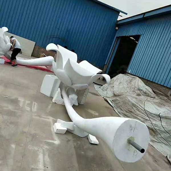 濟南聚脲噴涂機泡沫雕塑表面硬化