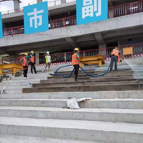 體育看臺(tái)防水聚脲施工噴涂案例