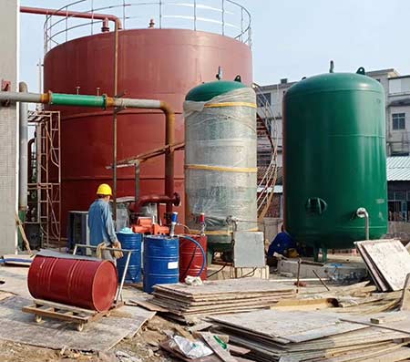 混凝土儲(chǔ)罐圍堰聚脲廠家價(jià)格(圖1) 混凝土儲(chǔ)罐圍堰聚脲施工案例