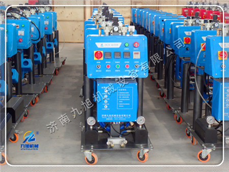 國內化工聚氨酯發泡機登上國舞臺